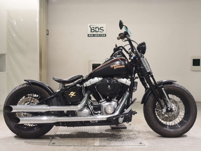 HD CROSS BONES FLSTSB1580 2009