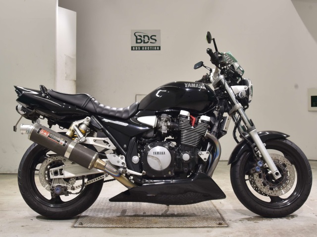 Yamaha XJR1300 2000