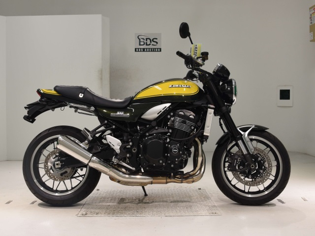 Kawasaki Z900RS 2024