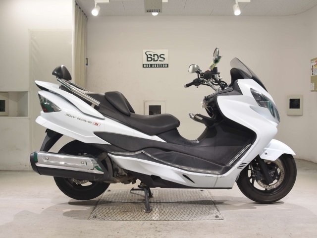 Suzuki SKYWAVE 250S