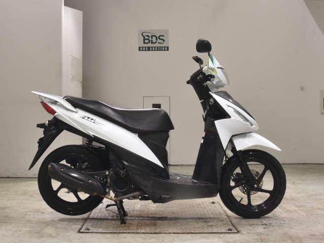 Suzuki ADDRESS V110