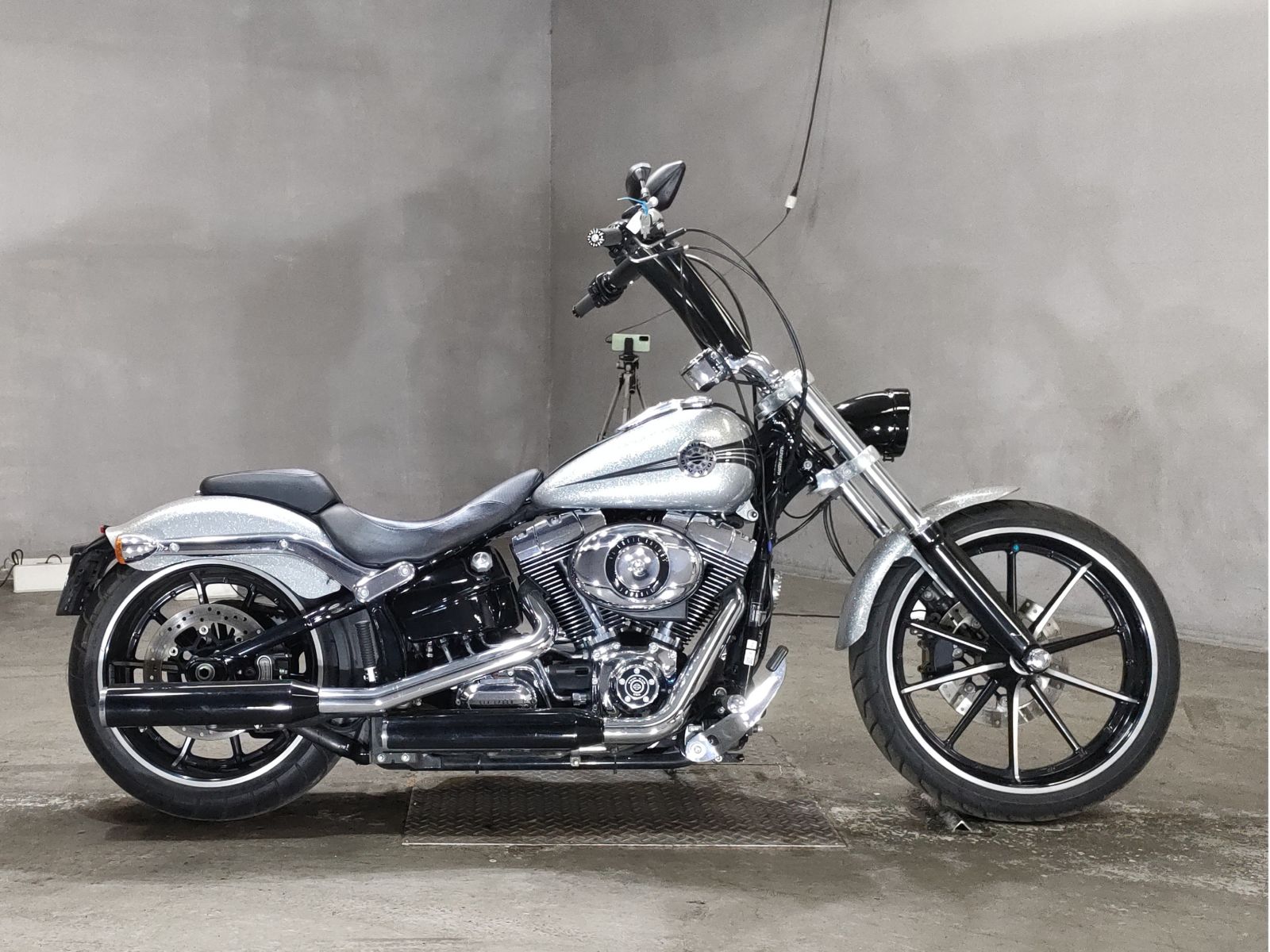 HD BREAKOUT FXSB 2014