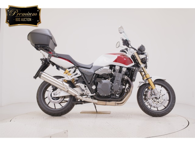 Honda CB1300SF 2025