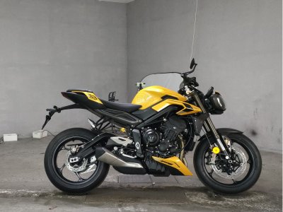 Triumph STREET TRIPLE RS 2025