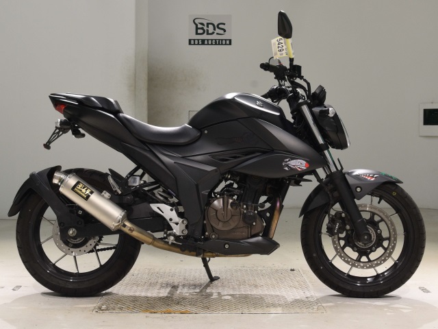 Suzuki GIXXER250