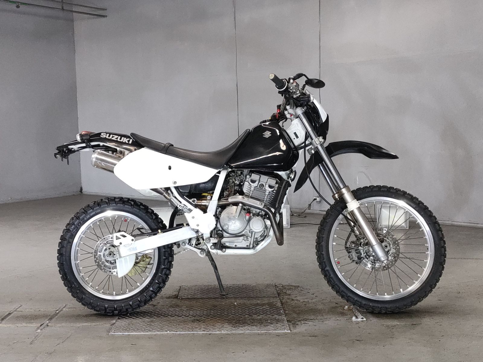 Suzuki DR250R 1995