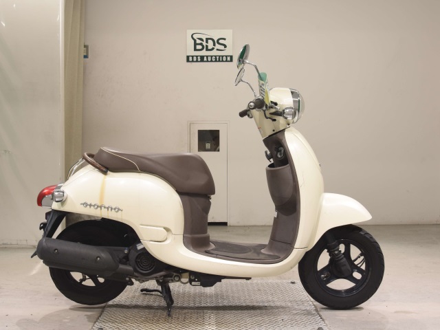 Honda GIORNO 2011