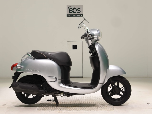 Honda GIORNO 2011