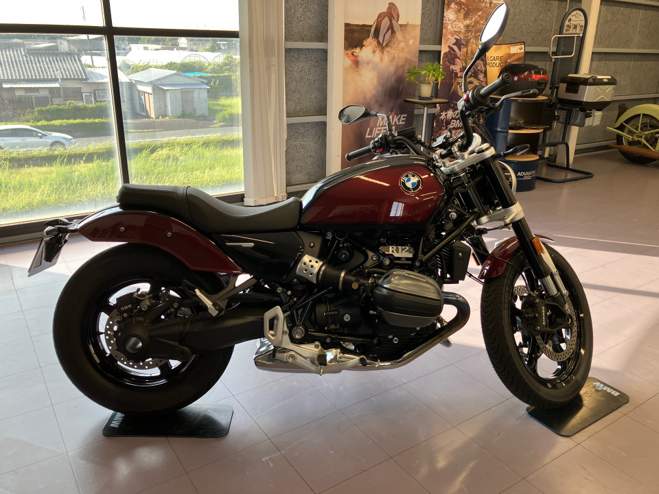 BMW R12 2025