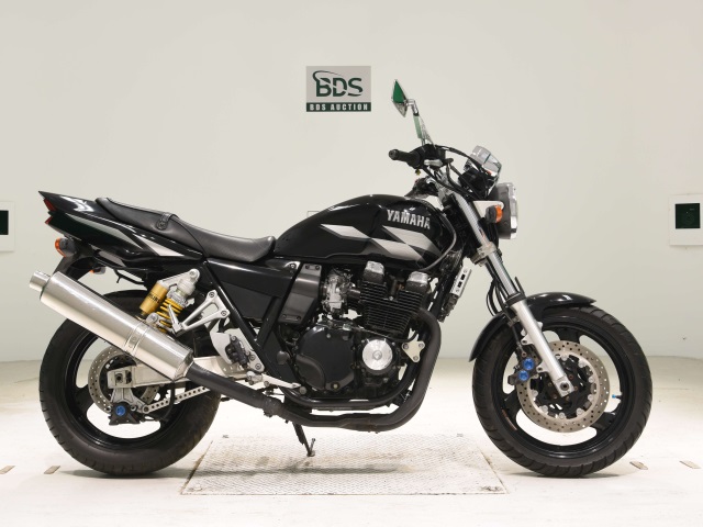 Yamaha XJR400 2002