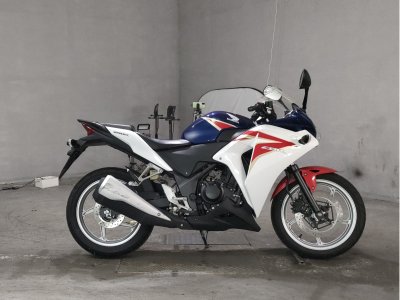 Honda CBR250R 2011