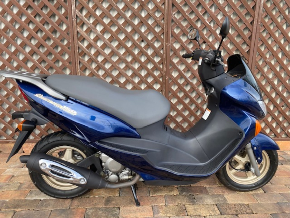 Suzuki AVENIS150 2004