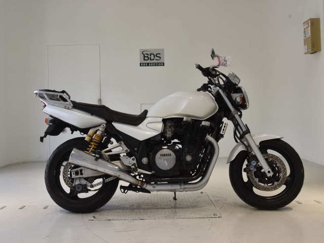 Yamaha XJR1300 2002
