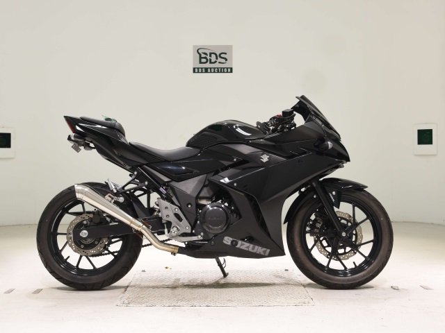 Suzuki GSX250R