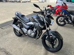 Suzuki GSR250