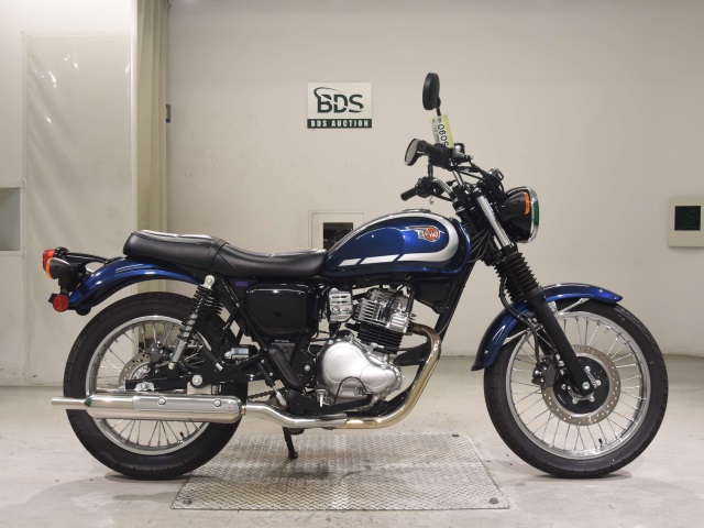 Kawasaki W230 2025