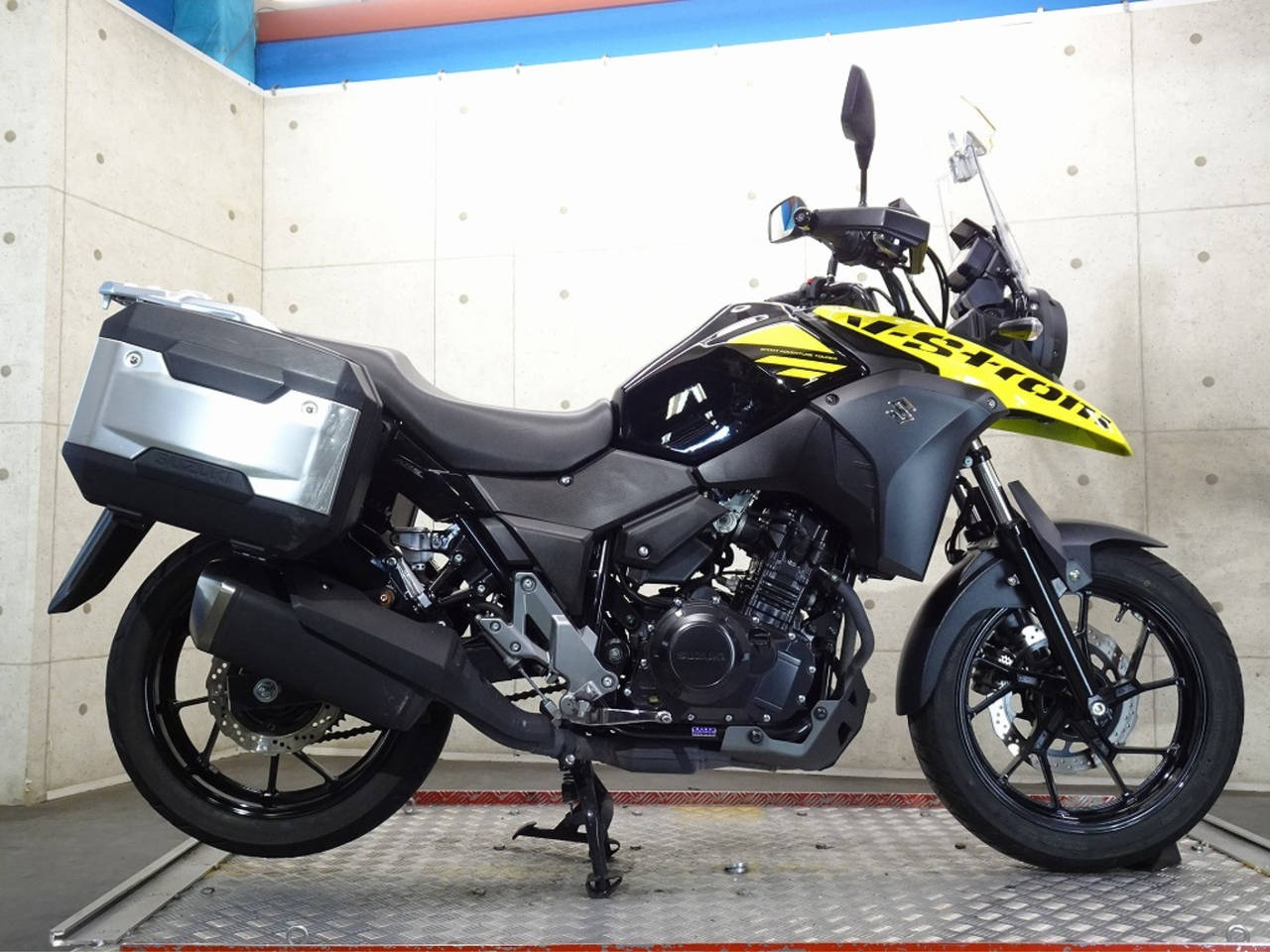 Suzuki V-STROM DL250