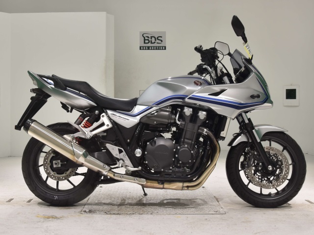Honda CB1300SF BOLDOR 2023