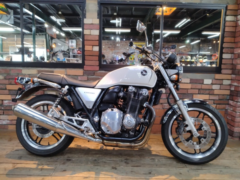 Honda CB1100 2010