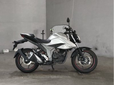 Suzuki GIXXER150