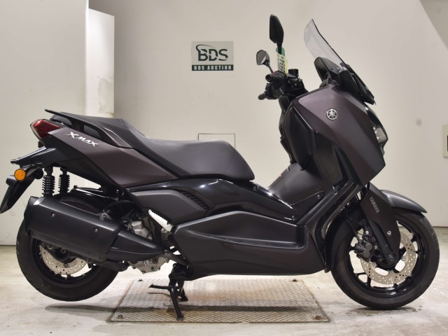 Yamaha X-MAX250-2