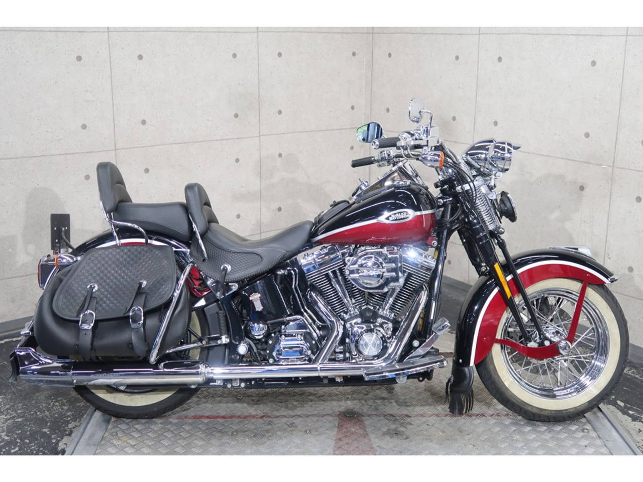 HD HERITAGE SPRINGER FLSTSC1450 2005