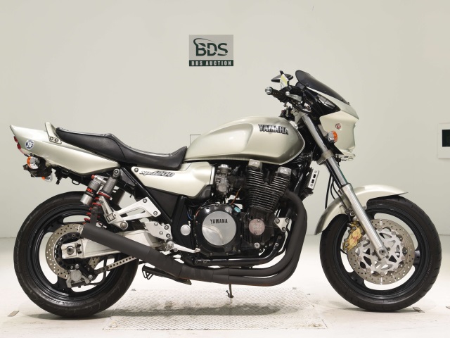 Yamaha XJR1200 1995