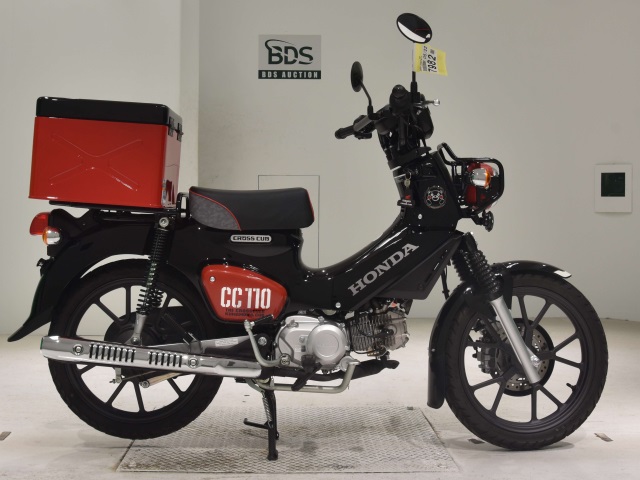 Honda CC110 CROSSCUB 2022