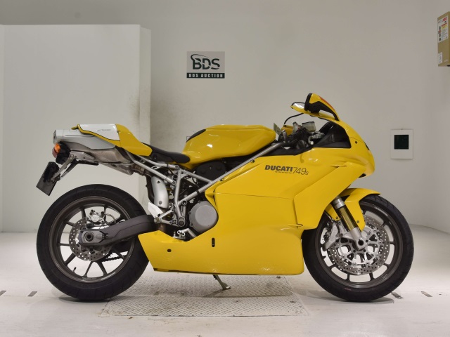 Ducati 749S 2004