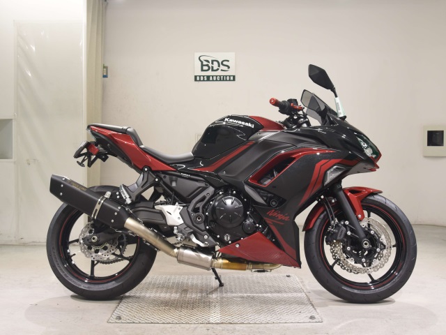 Kawasaki NINJA650A KRT 2025