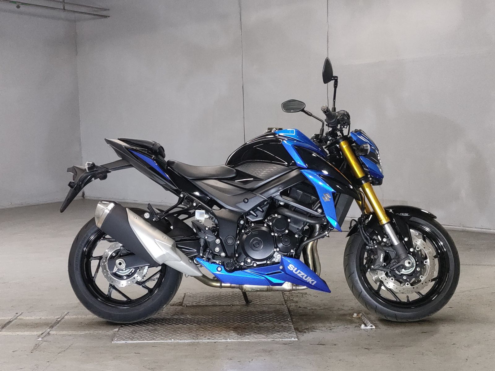 Suzuki GSX-S750 2017