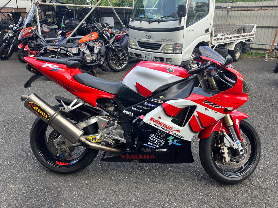 Yamaha YZF-R1 1998