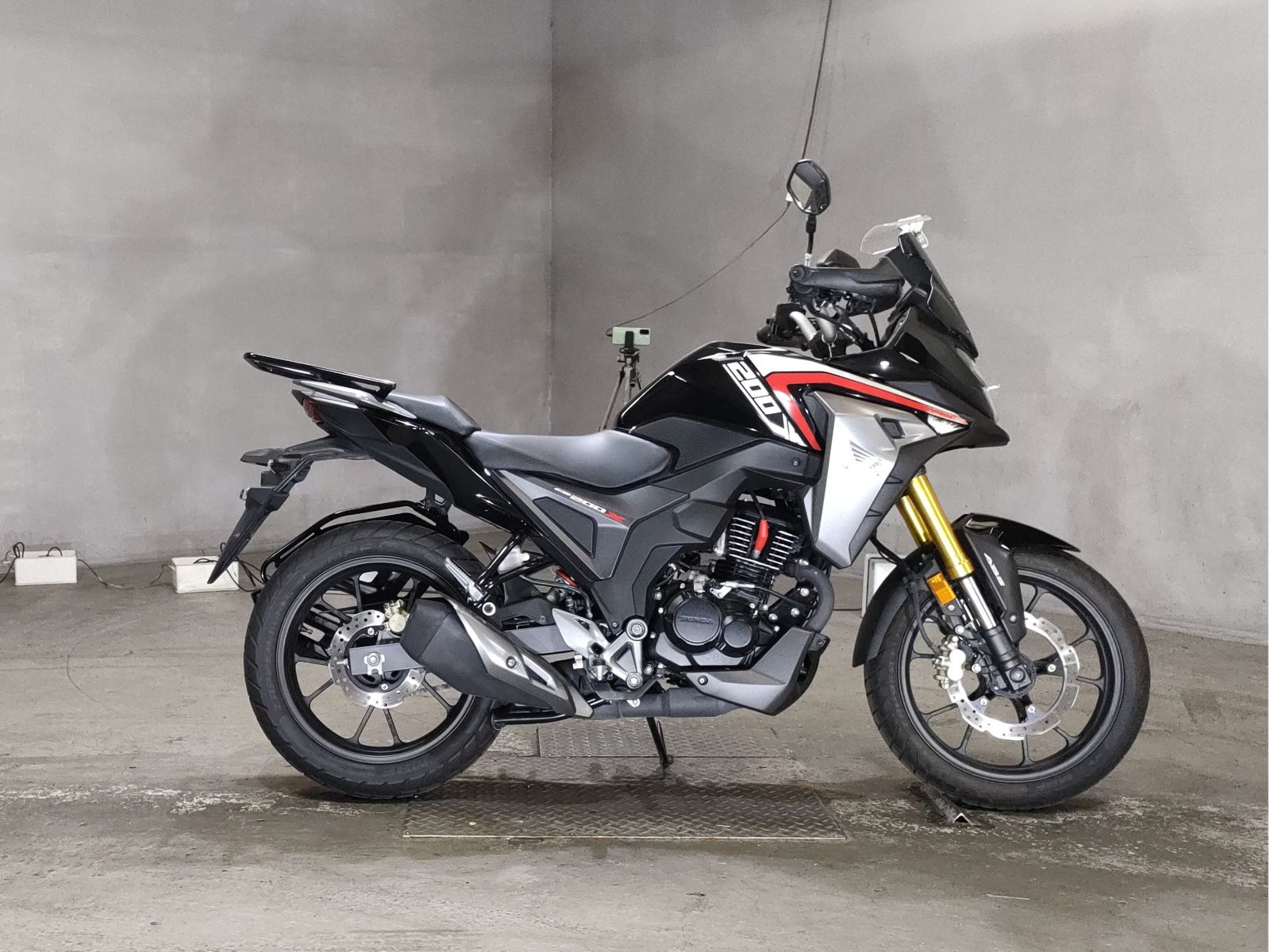 Honda CB200XA 2022