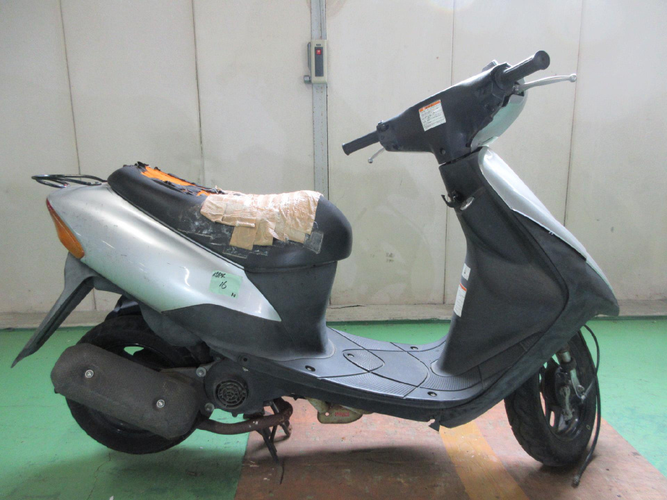 Suzuki LETS2