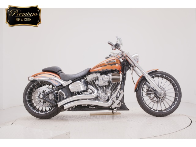 HD BREAKOUT FXSB1800 2014