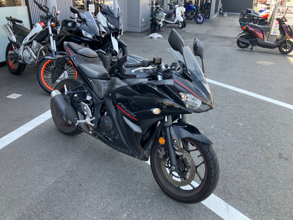 Yamaha YZF-R25A