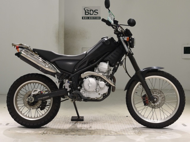 Yamaha TRICKER 2014