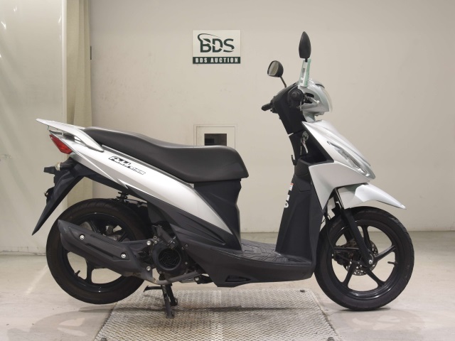 Suzuki ADDRESS V110