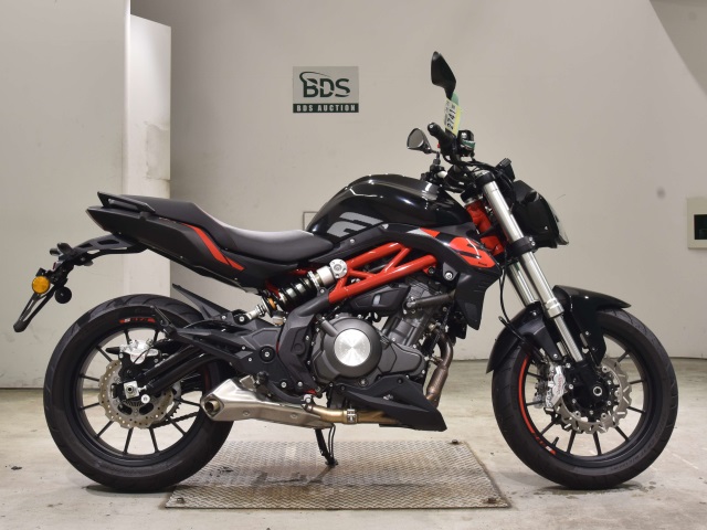 Benelli TNT 249 S 2022