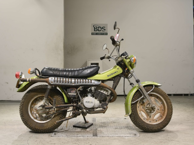 Suzuki RV125