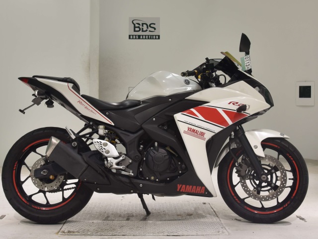 Yamaha YZF-R25 2017