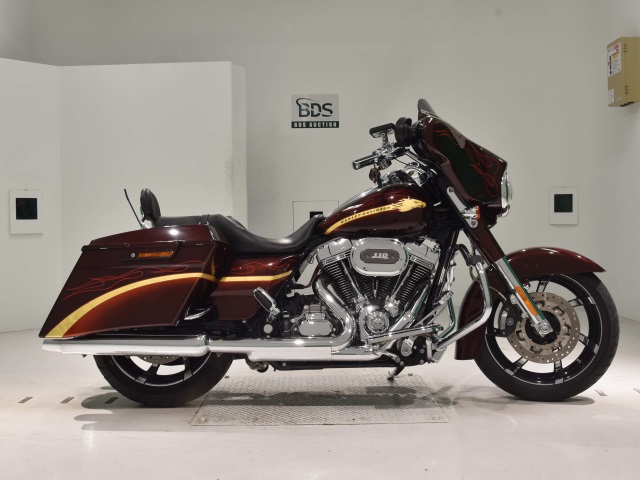 HD STREET GLIDE FLHXSE1800 2010