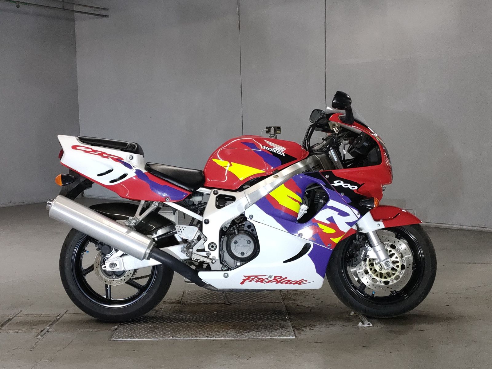 Honda CBR900RR 1997