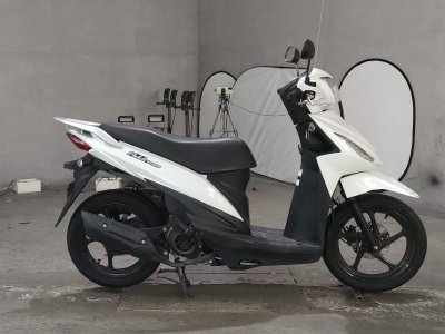 Suzuki ADDRESS V110