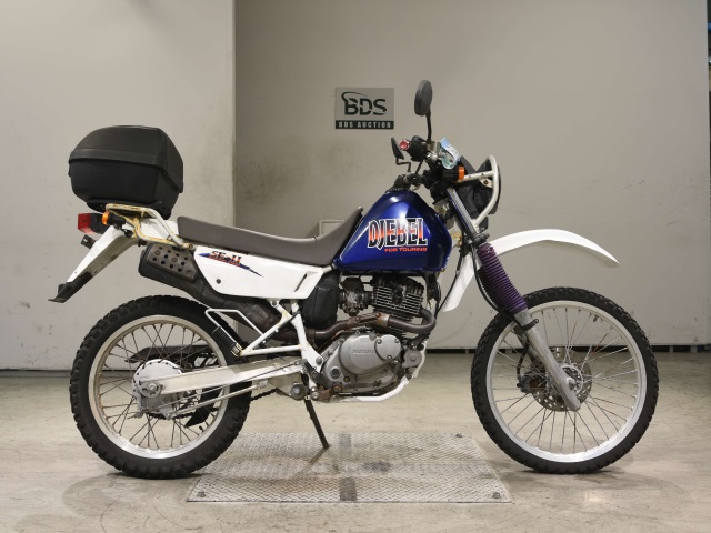 Suzuki DJEBEL200