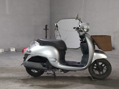 Honda GIORNO 2011