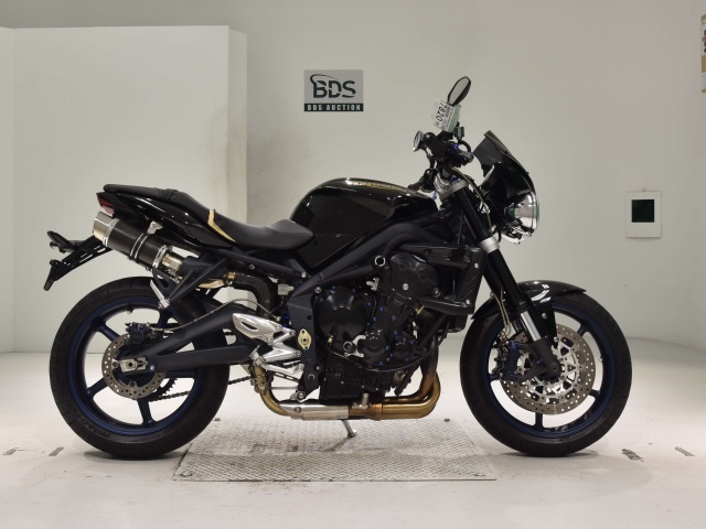 Triumph STREET TRIPLE R 2013