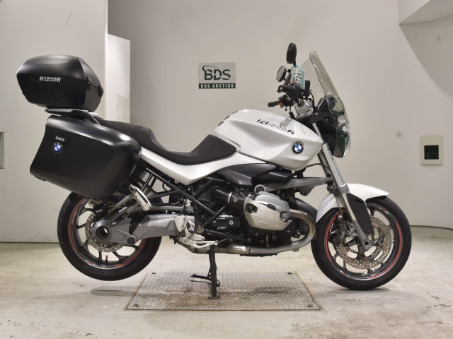 BMW R1200R 2011