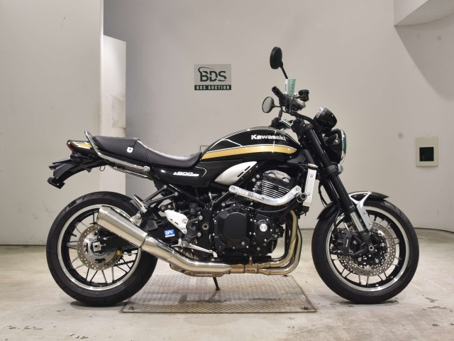 Kawasaki Z900RS 2022