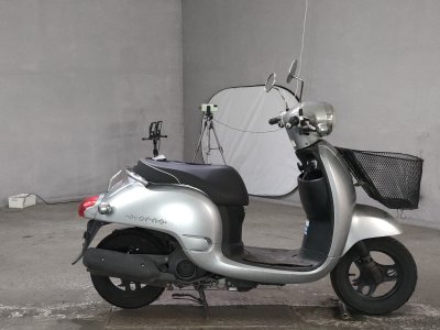 Honda GIORNO 2011